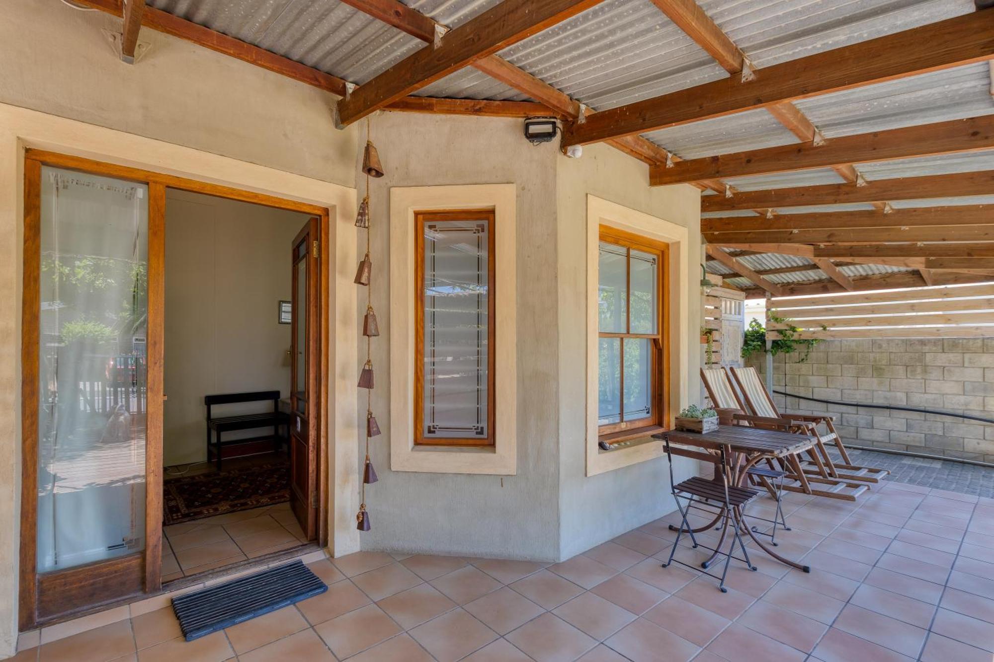 Homestay The Yard Gordons Bay