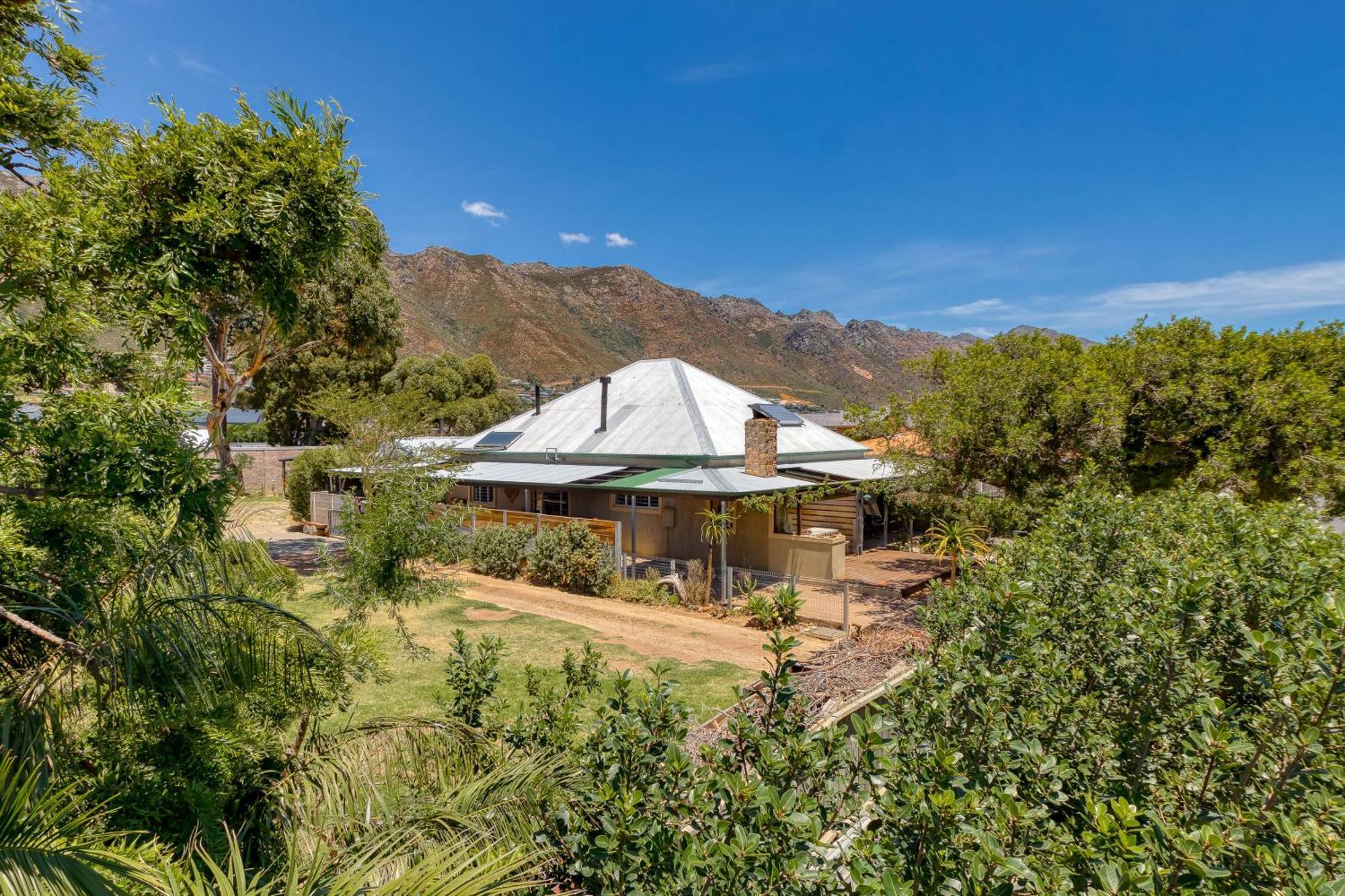 The Yard Homestay Gordons Bay