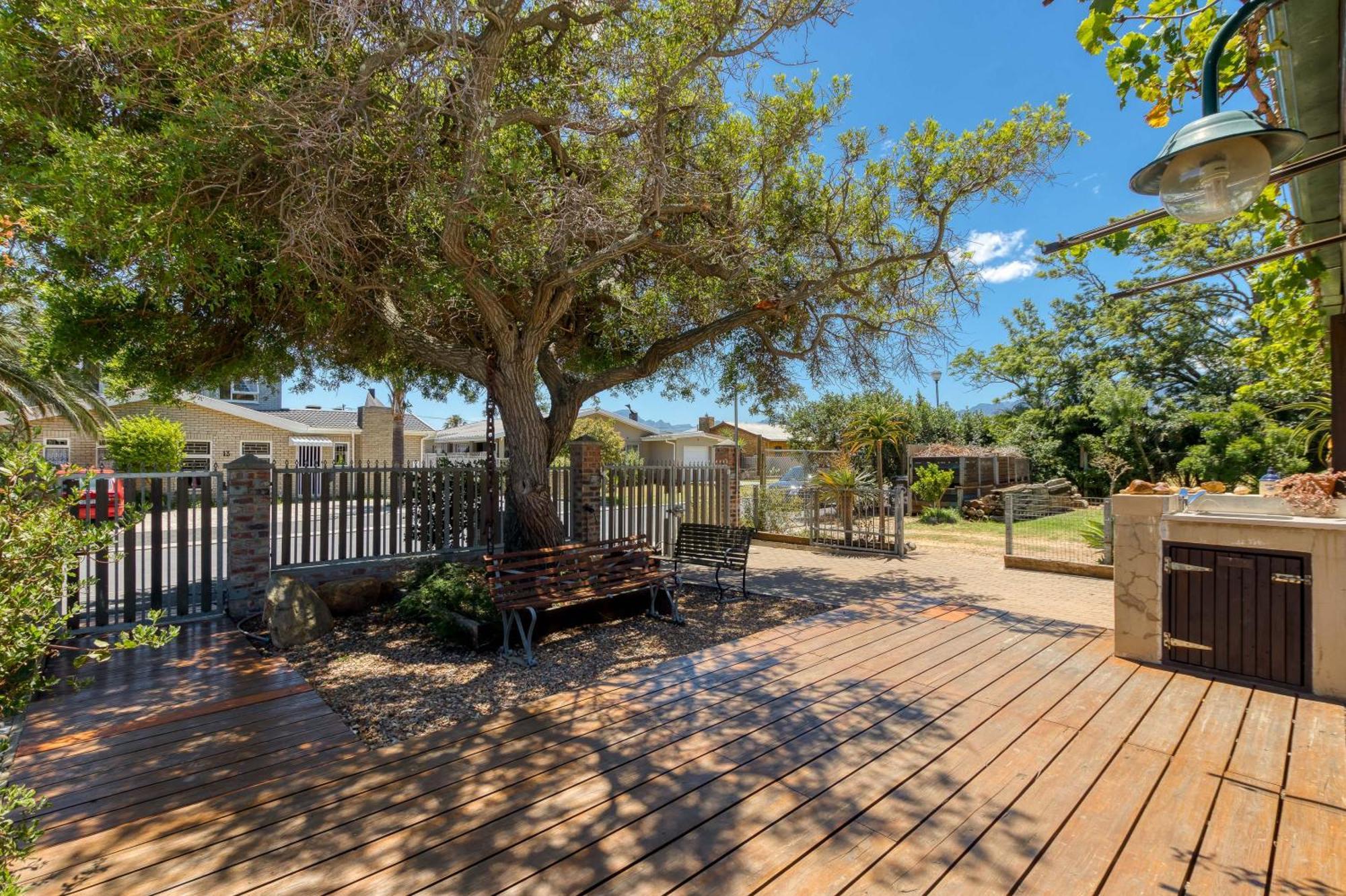 The Yard * Gordons Bay